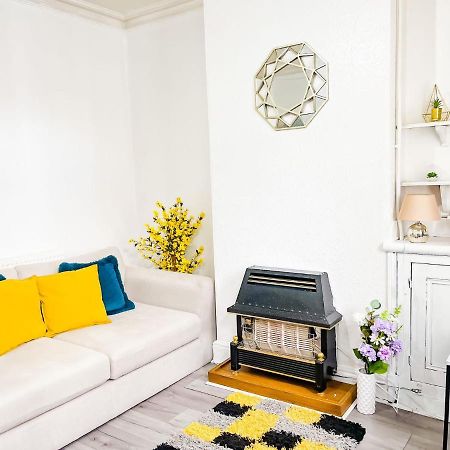 Beautiful 2 Bedroom House - Free Parking - Lt House Leicester Zewnętrze zdjęcie