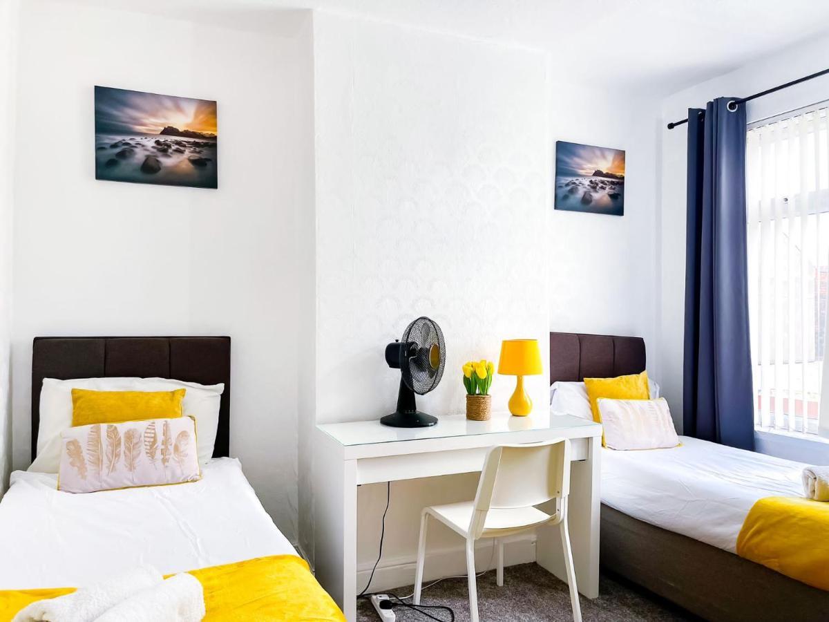Beautiful 2 Bedroom House - Free Parking - Lt House Leicester Zewnętrze zdjęcie