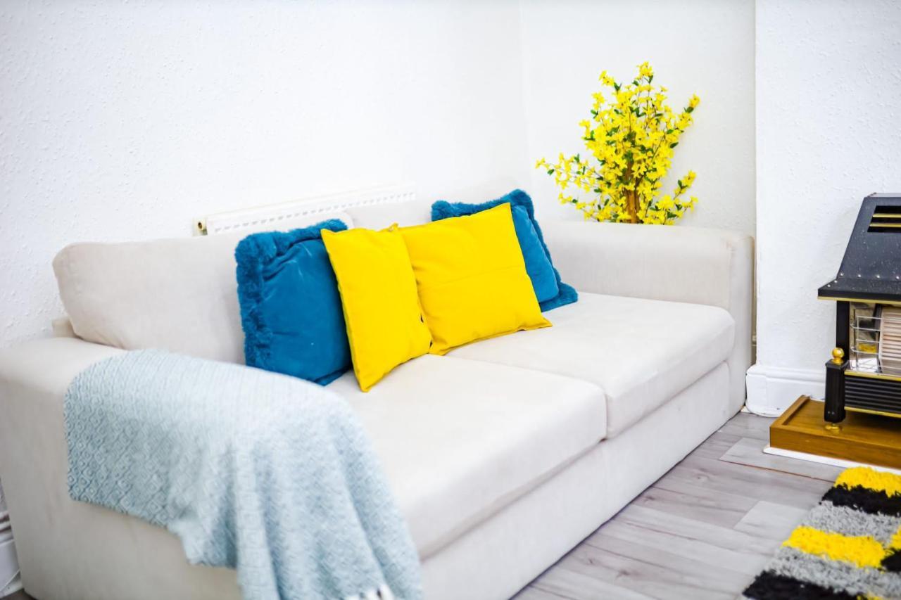 Beautiful 2 Bedroom House - Free Parking - Lt House Leicester Zewnętrze zdjęcie